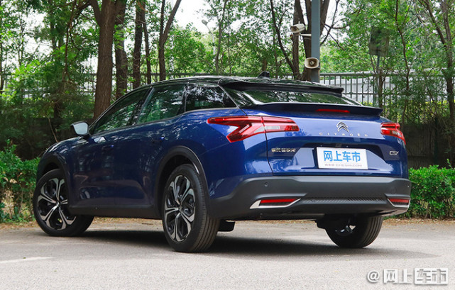 东风雪铁龙凡尔赛c5x预售1437万起9月上市比大众cc还帅