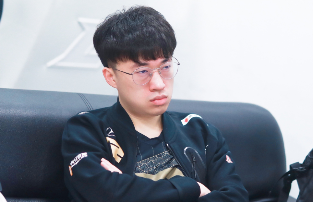 米勒评选常规赛第一阵容三家lpl俱乐部出镜rng小虎众望所归