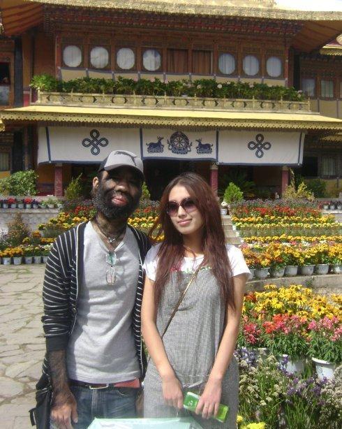 中国毛孩于震寰出生被拿来研究娶娇妻被迫脱毛生儿子现状如何