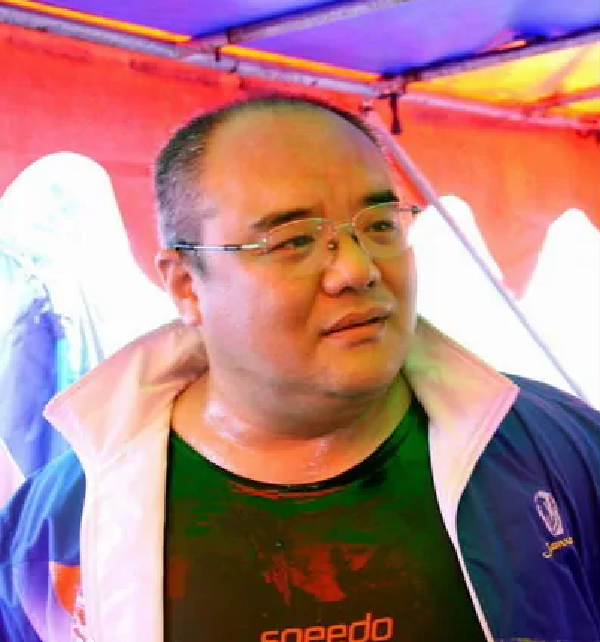 一个来自北京的年轻人,36岁的张健经过精心准备,在渤海海峡经过50小时