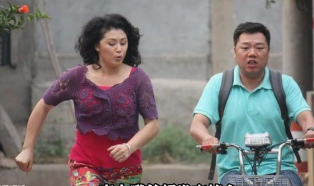 众星悼念谢大脚扮演者于月仙,小沈阳发文悼念,一句话令人泪目