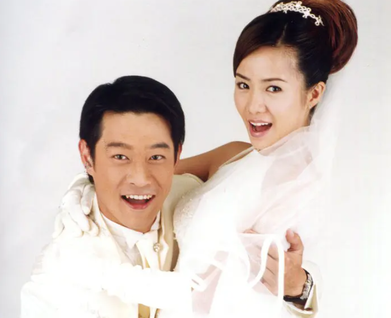 陈德容刘德凯版《一帘幽梦》中,她饰演女配角戴晓妍.