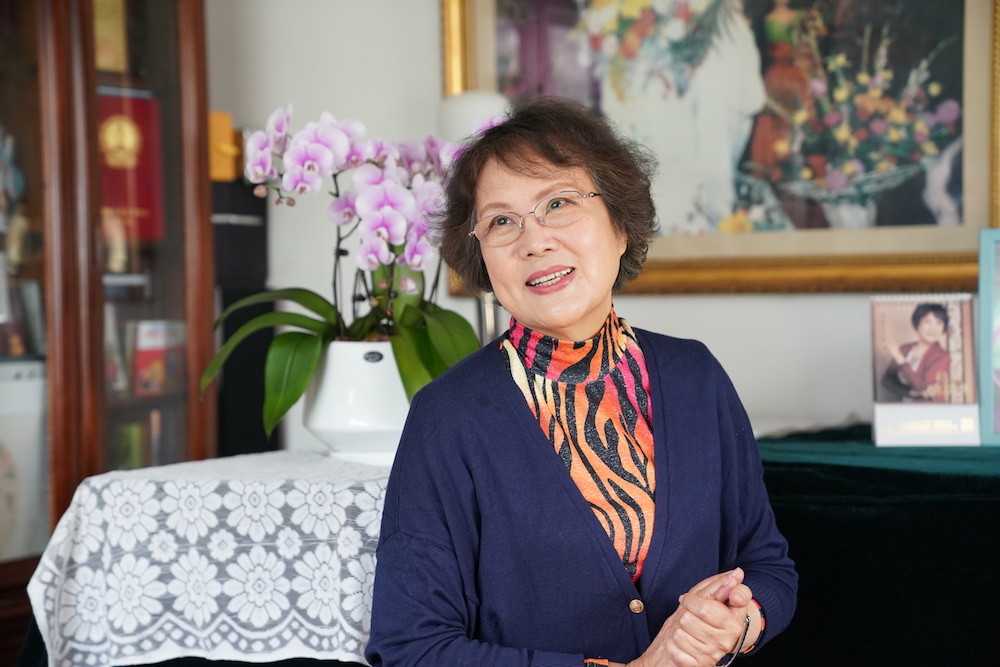 "第二代"白毛女"李元华,退而不休传承民族艺术_腾讯新闻