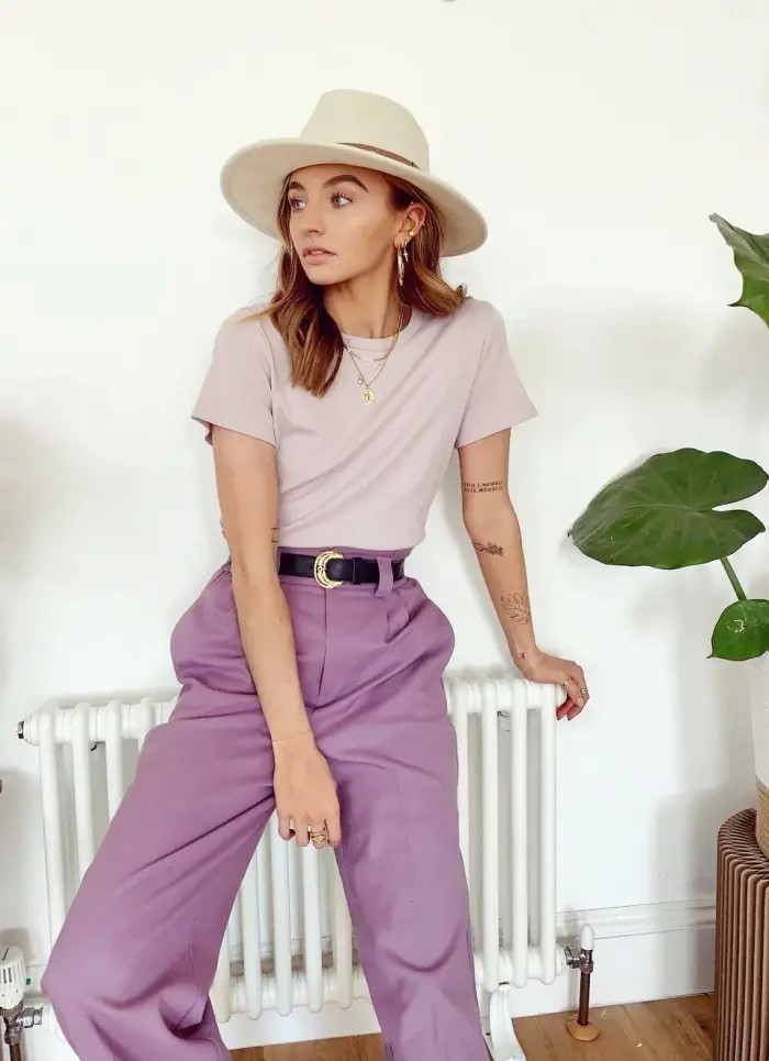 西服套装的组合很有都市丽人的feel,气场   !