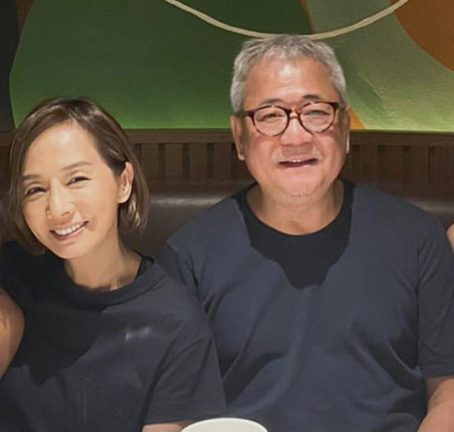 毛舜筠一家分离1年团聚女儿颜值高老公满头白发同框像三代人