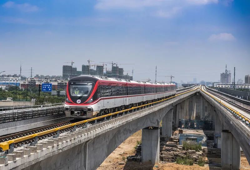 金义东轻轨"试跑"义乌段!