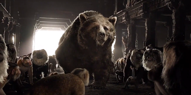 小男孩被狼群收养后,带领着狼群智斗老虎,冒险电影《奇幻森林》