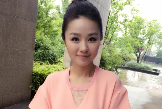 曾小贤的上司lisa榕现实中不仅才貌双全还嫁给了ceo