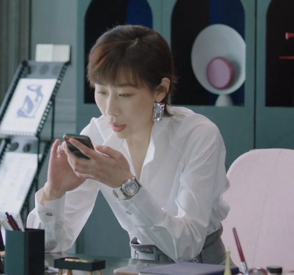 职场穿搭只服任素汐,新剧连穿4套西装气场全开,172气质不输超模