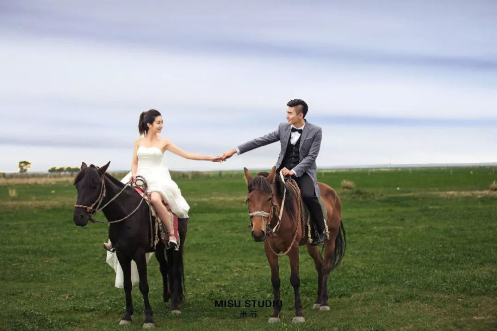 奔赴广阔的大草原,听最为静谧动人的自然之声,看最为纯真秀丽的自然