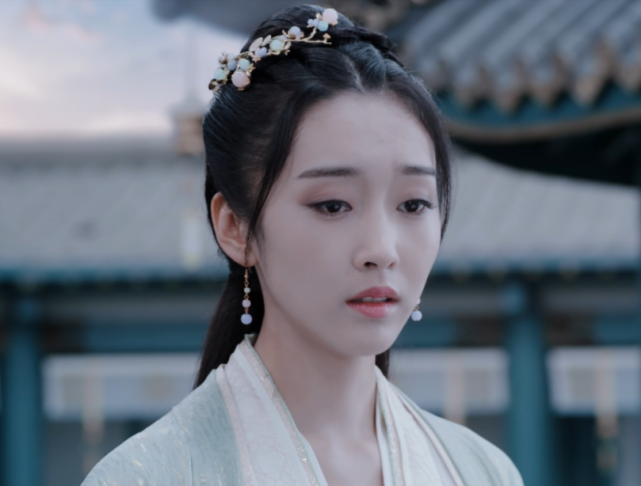 演好《红楼梦》雪雁就够狠了,却演活4个角色,各个"绝代佳人"