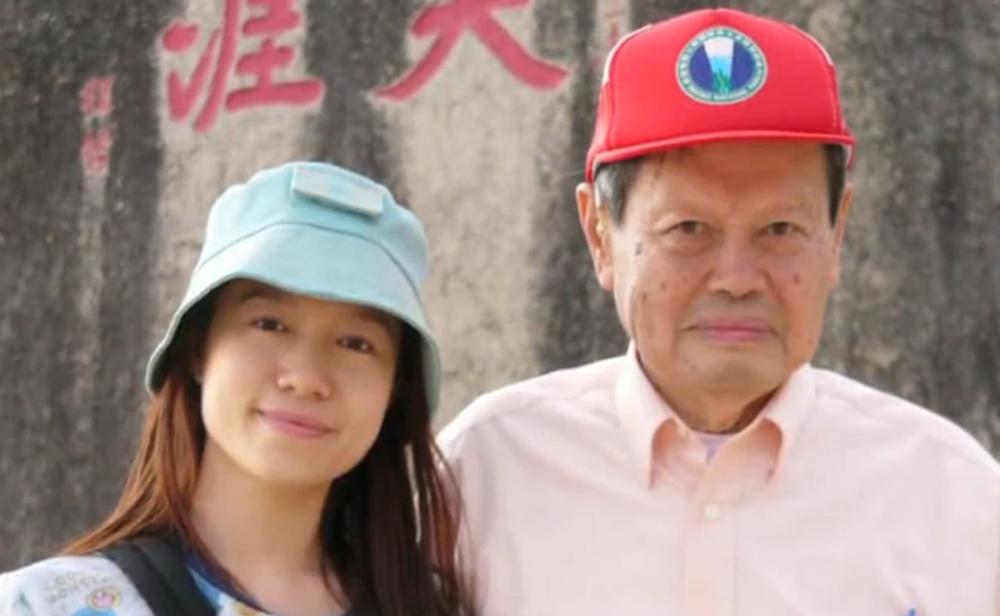 相伴16年后,44岁翁帆发福显老,而98岁杨振宁依然健壮硬朗