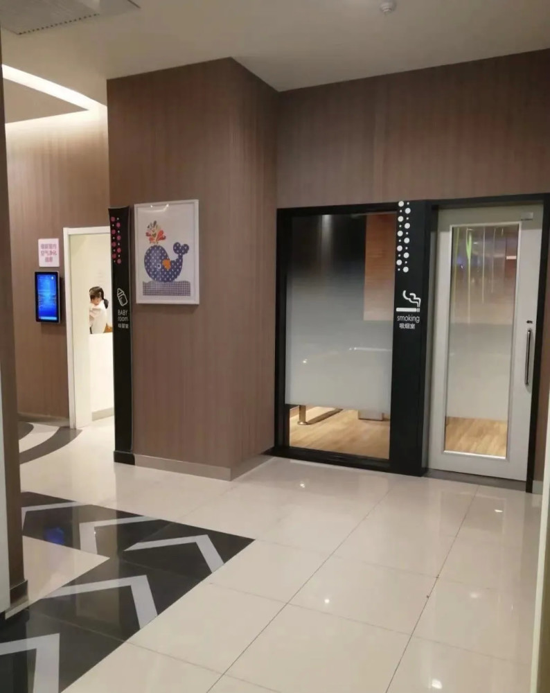 全国首例!商场室内设置吸烟室被判赔140万元