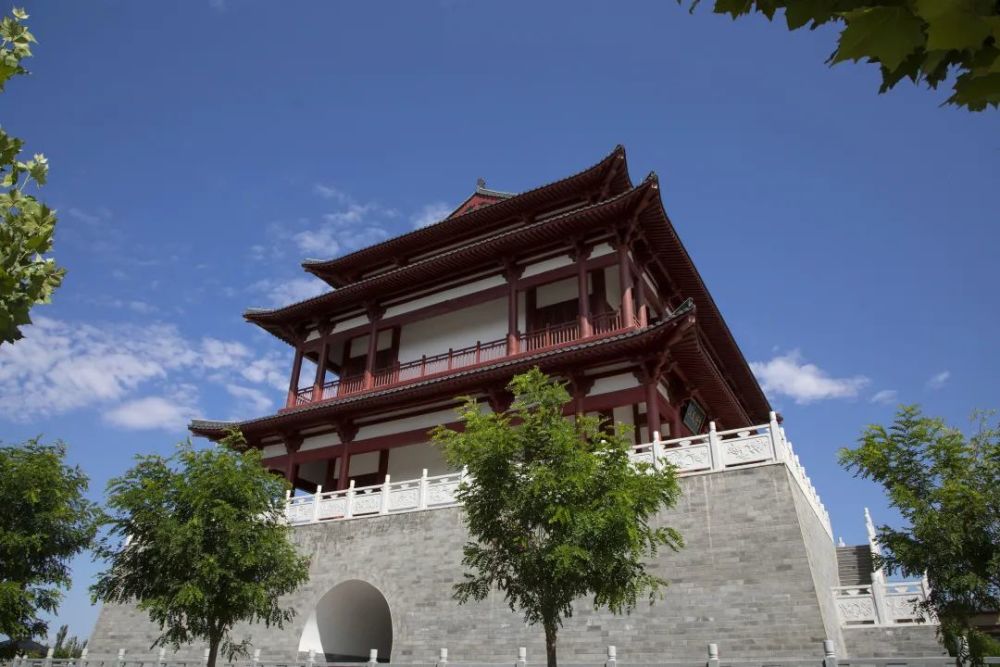 来       源:新和县融媒体中心审       核:唐海明本期编辑:董逸轩