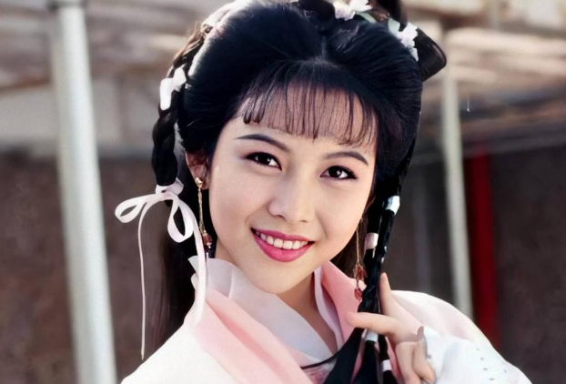 "娘娘"蔡少芬:拒当豪门阔太,下嫁武替,就这样改写了她的结局