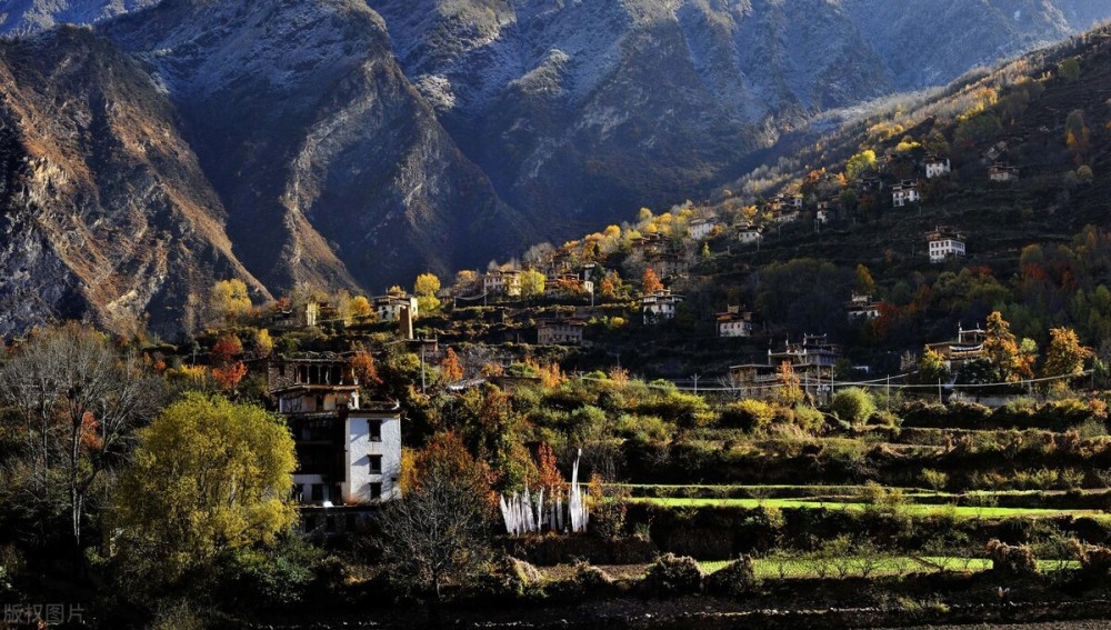 丹巴藏寨美人谷图片