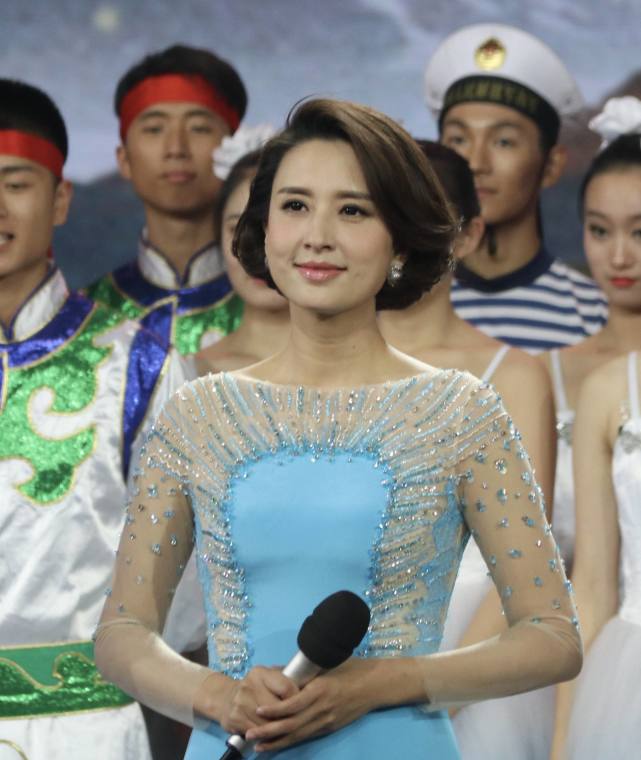 嫁70岁老头,被曝"四个老公",央视主持人的谣言比明星还离谱