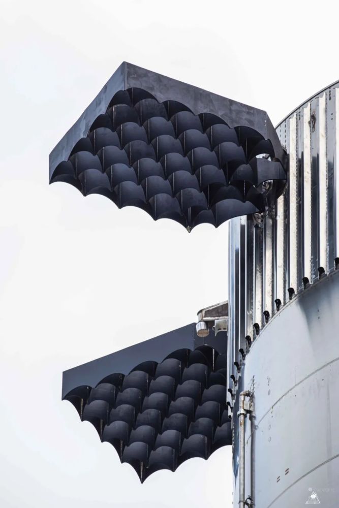 超重型栅格翼的好处在哪?