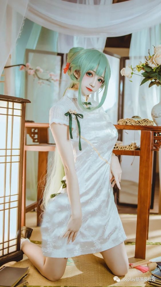 cos:初音韶华旗袍cos正片@衣衣
