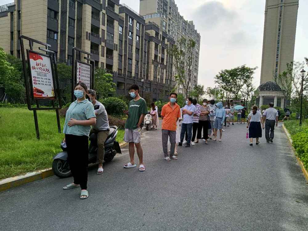 疫情下的扬州人民