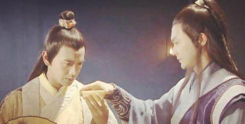 花满楼年幼双目失明如何炼成绝世武功如何与陆小凤成为好友