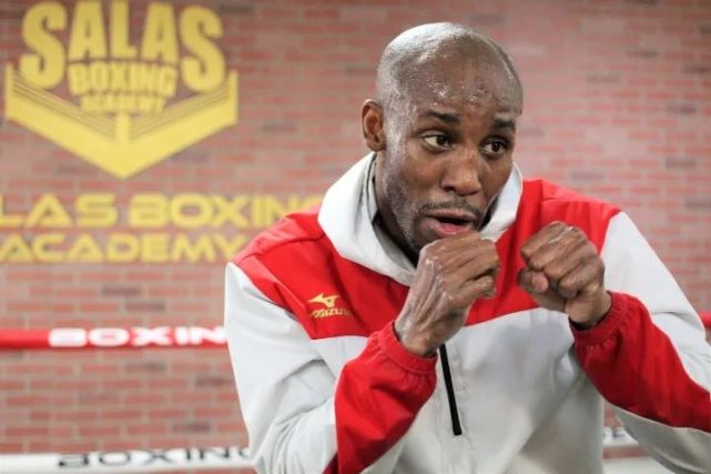 刚刚,小斯彭斯宣布退出帕奎奥比赛!帕奎奥将大战wba超级拳王!