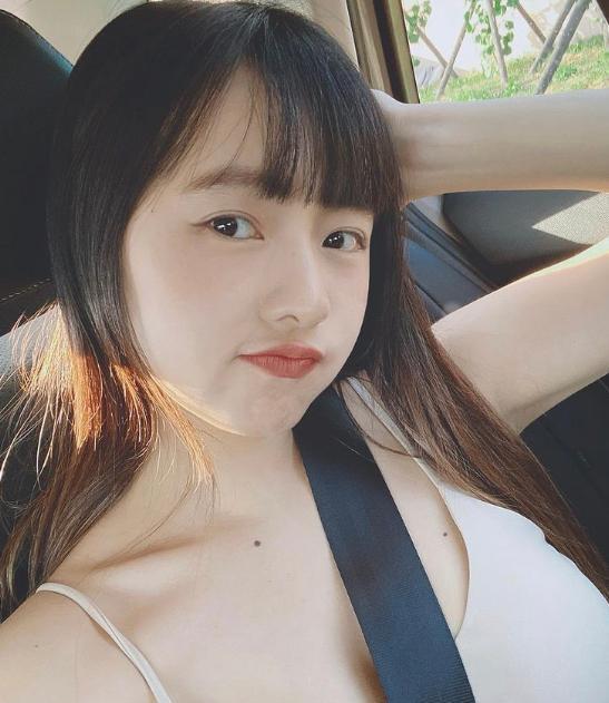 台湾最美校花简廷芮产后脱发向粉丝求救两边越来越秃