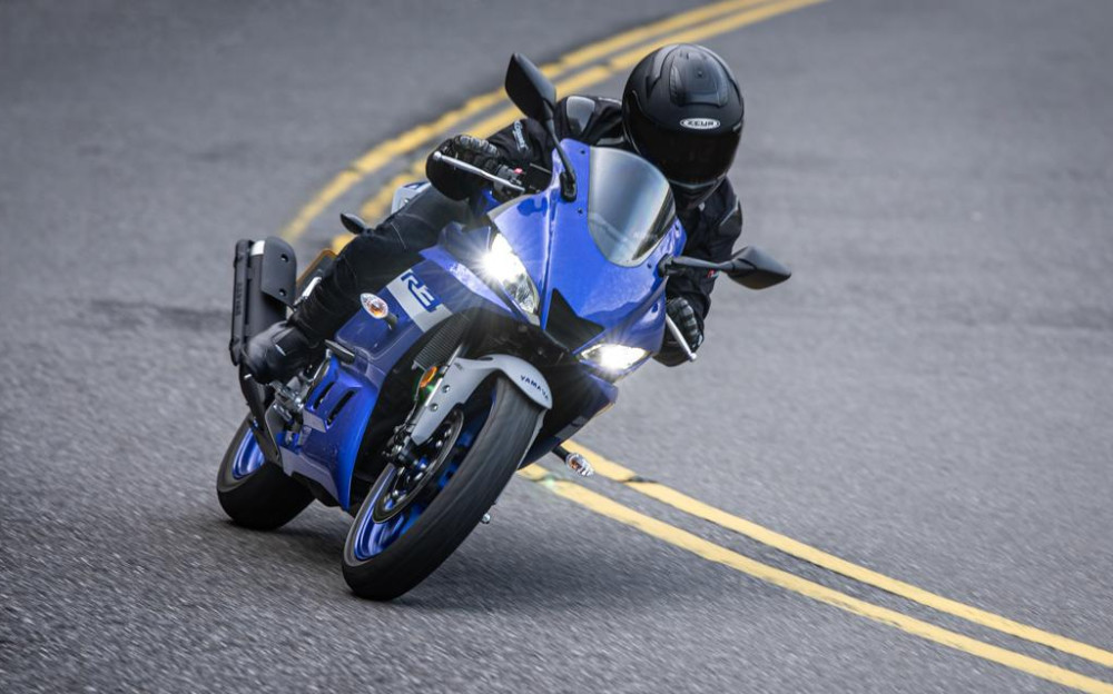 2021雅马哈r3车主公认的四大优点和三大缺点