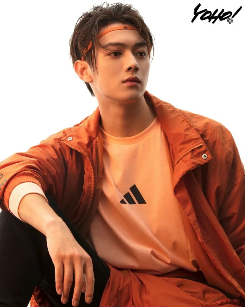 高冷禁欲系男神许凯是如何靠唇红齿白刷出路人缘的