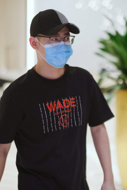 郭麒麟事件后遗症栾云平晒聊天记录头像不敢露疑怕被网红碰瓷