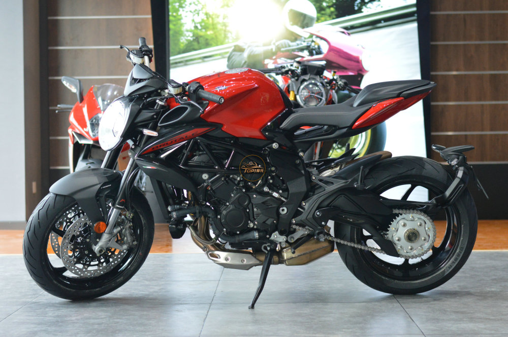最便宜的mv奥古斯塔 brutale 800 rosso到店实拍_腾讯新闻