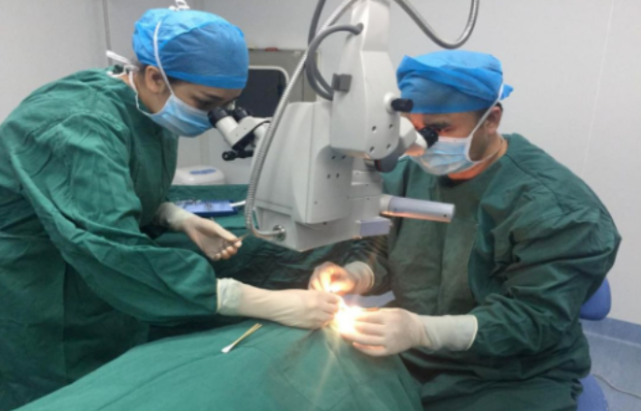 8岁男孩斜视多年斜视手术加视觉训练重获睛彩