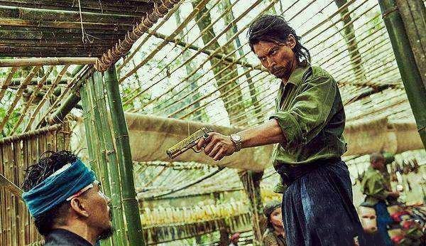 是"坤沙王朝"成员之一,坤沙投降之时,糯康便跟着坤沙一同投降缅甸政府