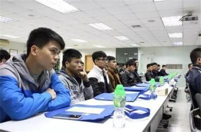 幸福指数排行_铁饭碗“幸福指数”排行榜,榜首让人羡慕不已,教师却意外垫底