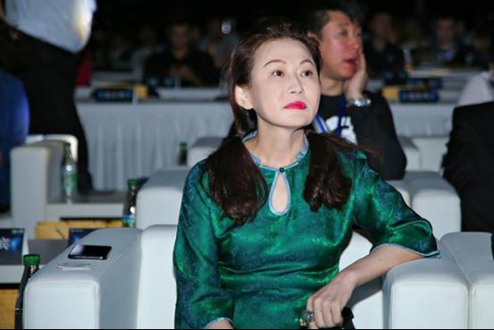 三位百亿女富豪捐款差距较大,其中一位坐拥5000亿,今年捐款为零