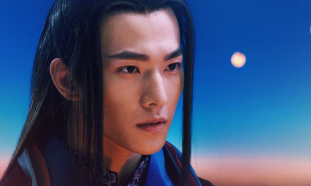 被曝出演桐华《长相思》搭档杨洋