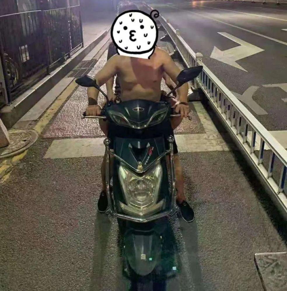 36253***0614地点:井冈山大道6姓名:占*新身份证号:360428***1414地点