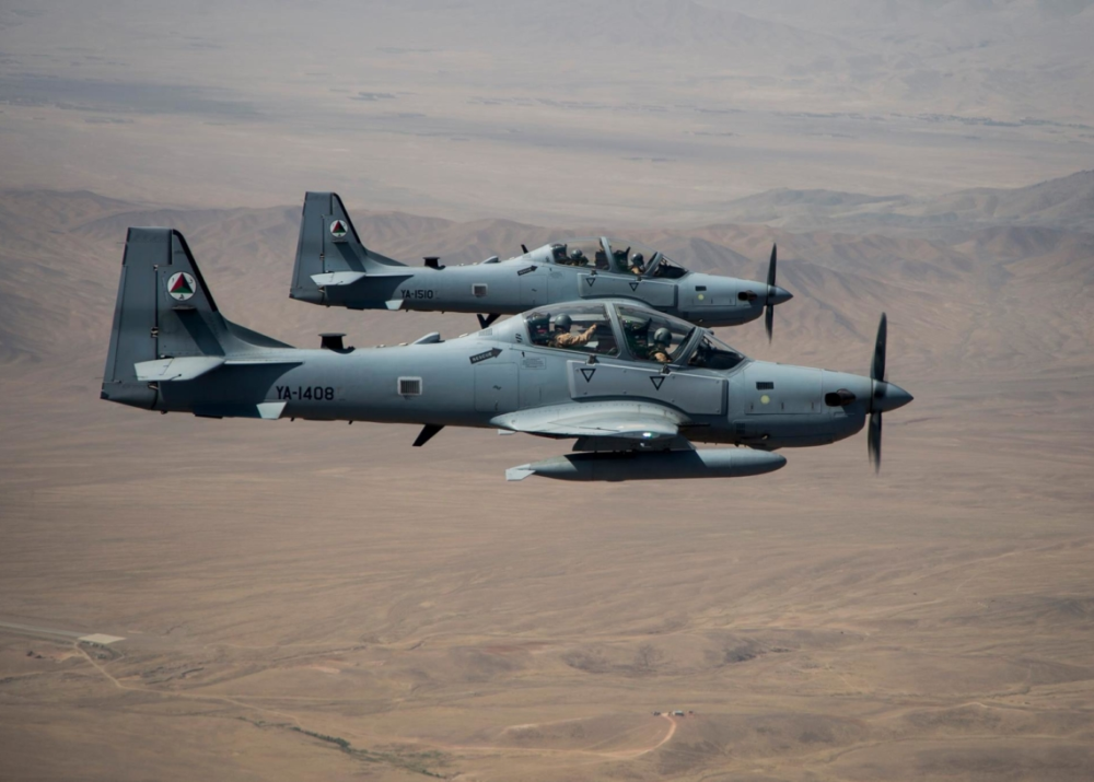 塔利班连攻9个省会,阿富汗空军飞行员连遭刺杀,巴高官质疑战力_腾讯