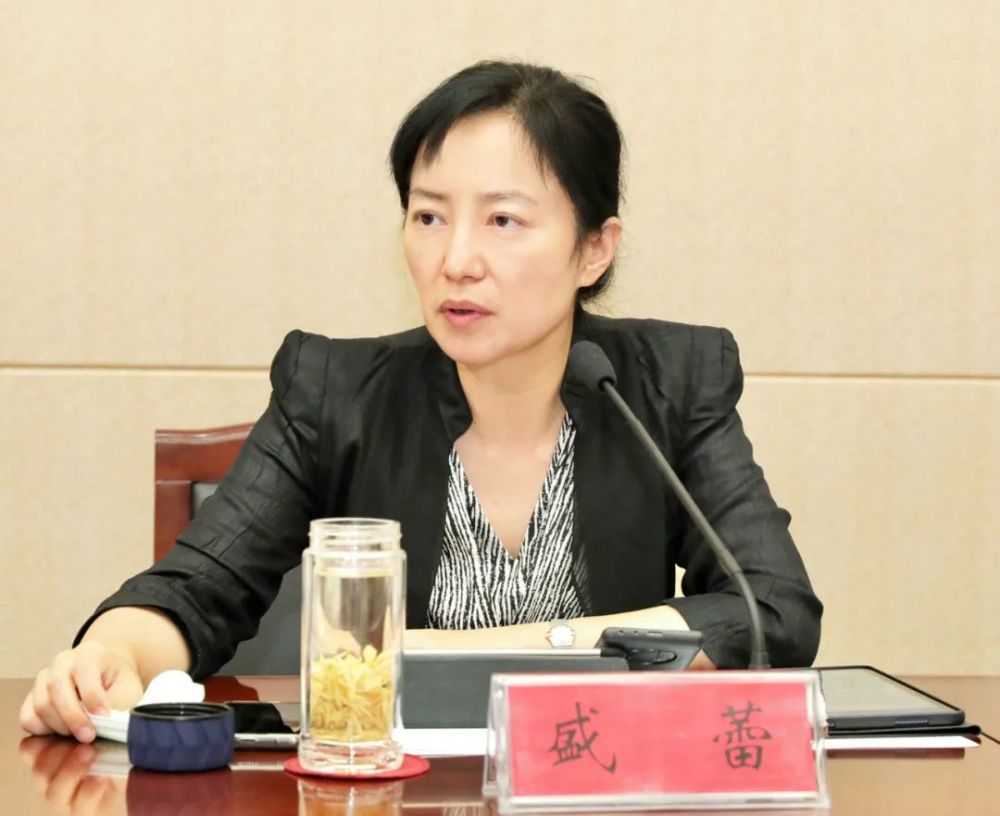 以更坚决更果断更过硬更科学精准措施 全面加固疫情防控防线