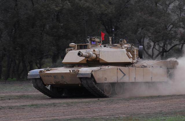 装甲悍将—m1a1"艾布拉姆斯"主战坦克_腾讯新闻