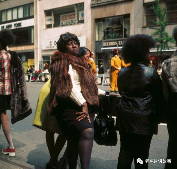 上世纪70年代的美国繁华光鲜的背后充斥着贫穷和黑暗