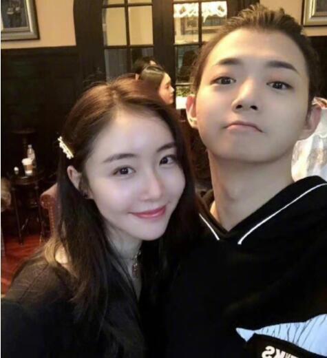 歌手霍尊遭女友爆料人渣吃软饭父亲火风火速发文力挺儿子