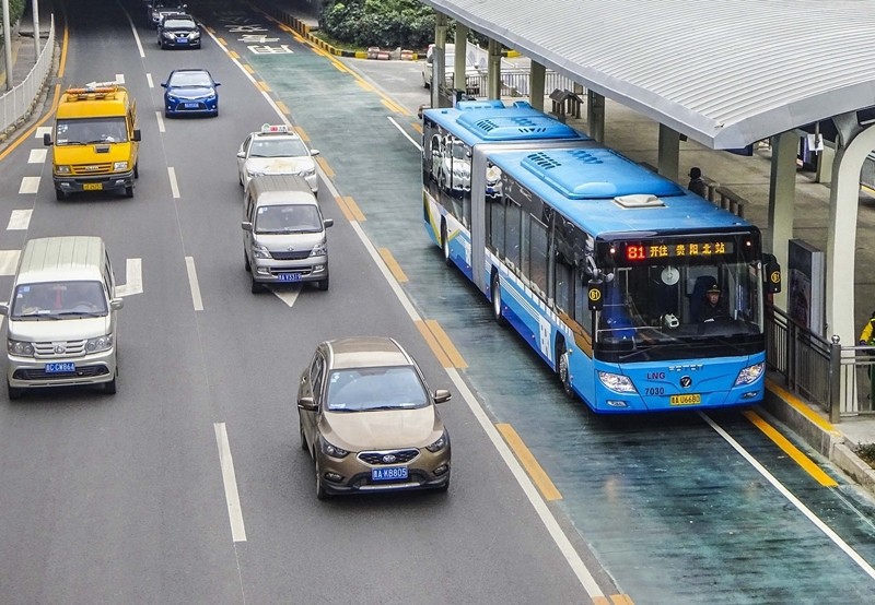 资料图:贵阳brt公交车(央广网发 视觉中国供图)