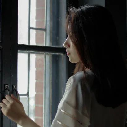 如何应对男人的沉默寡言女人学会这几招轻易使关系更近一步