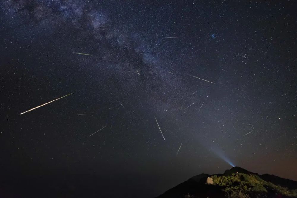 就在今晚,英仙座流星雨不要錯過