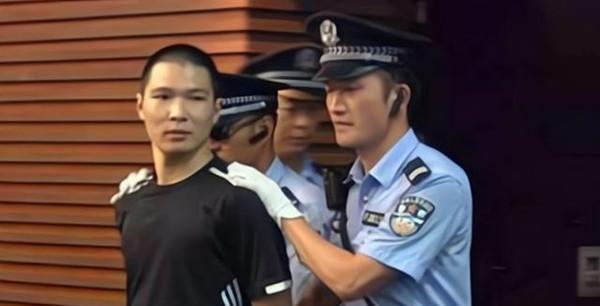 "海南第一杀手"孔繁座入狱记:杀人如麻,惨无人道_腾讯新闻