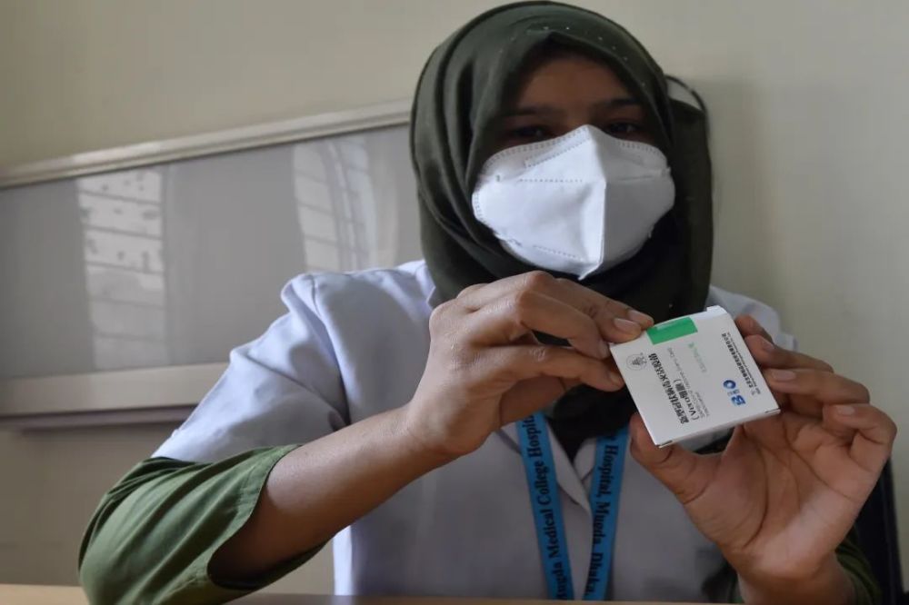 全球连线 中国首批供应covax疫苗运抵巴基斯坦和孟加拉国 全网搜