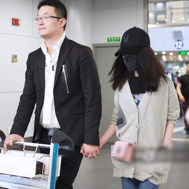 天道好轮回姚笛老公背妻深夜幽会辣妹女方似树懒超黏人