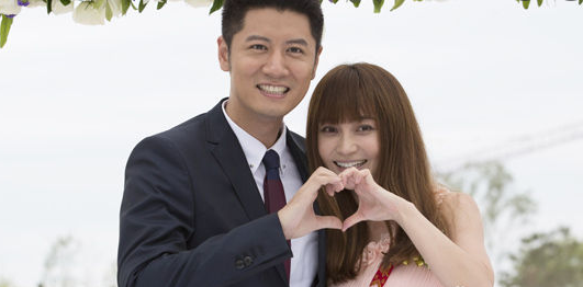 但事件仅过去七个月,又有媒体拍到姚笛和男星吕行出入酒店,男方曾和