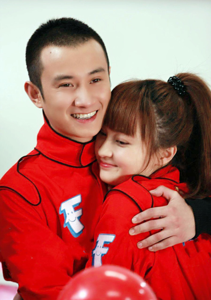 恶意太大!姚笛老公深夜与美女密会被包容,网友却指责姚笛天道轮回